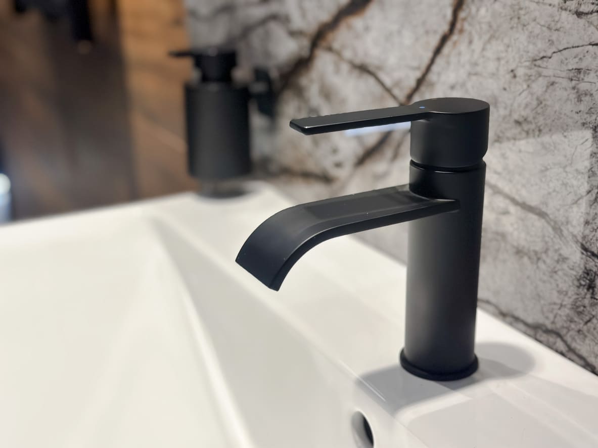 Fixing a sink faucet just replace knoxville tn Fixing a sink faucet just replace knoxville tn